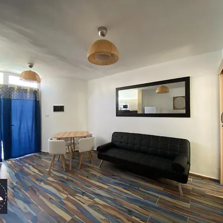 Cristian Puerto Del Carmen Delfines Apartment